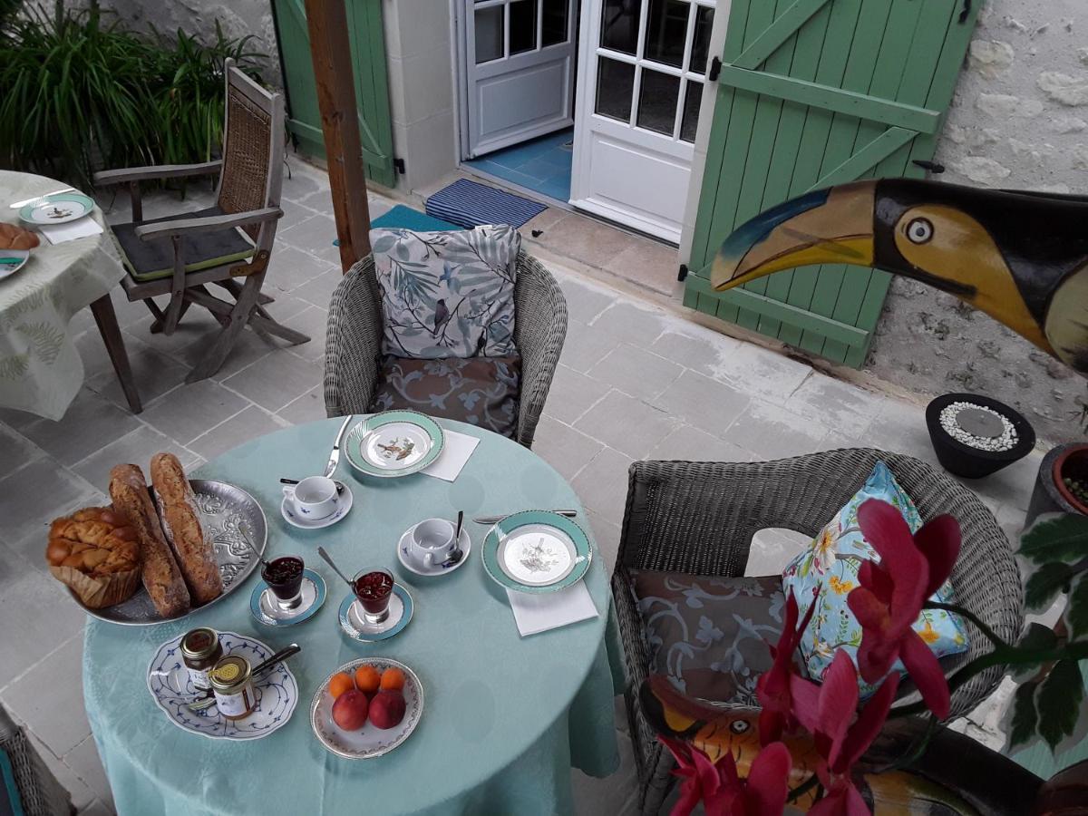 'La Menagerie' Bed & Breakfast Châteauvieux Exterior foto